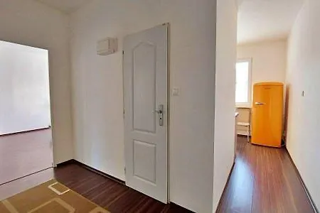 Buddha Na Sidlisku 2 Izbovy Byt Nedaleko Centra, 24h Self Checkin Apartment *